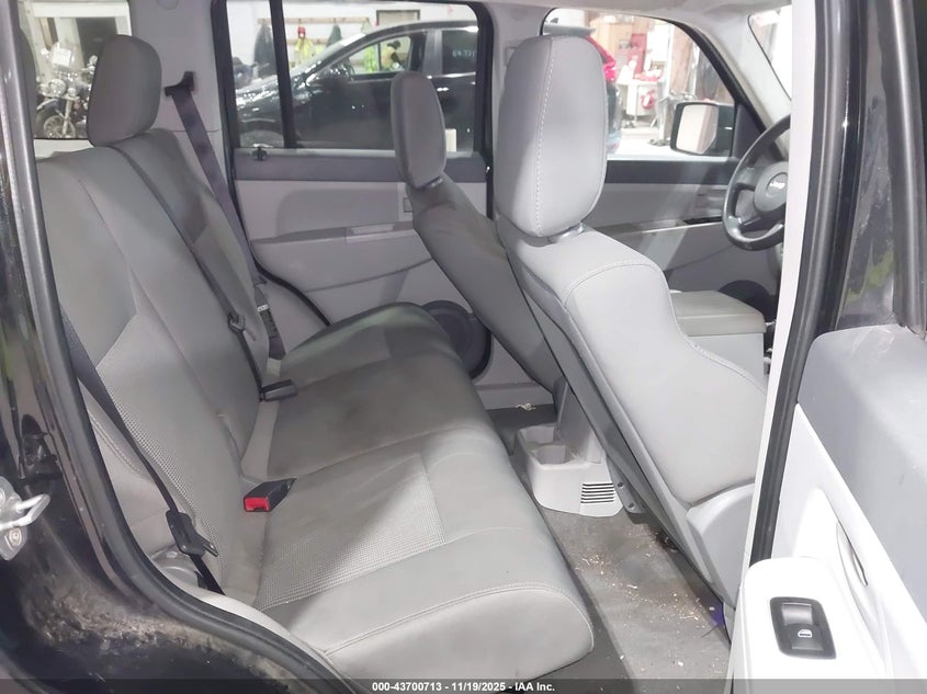 2008 Jeep Liberty Sport VIN: 1J8GN28K08W155408 Lot: 43700713