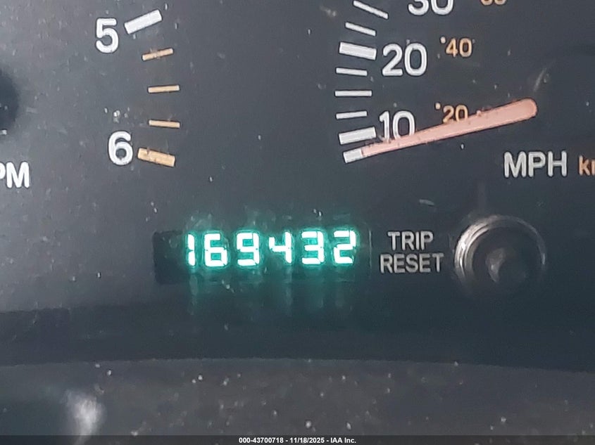 2001 Jeep Cherokee Sport VIN: 1J4FF48S81L504425 Lot: 43700718