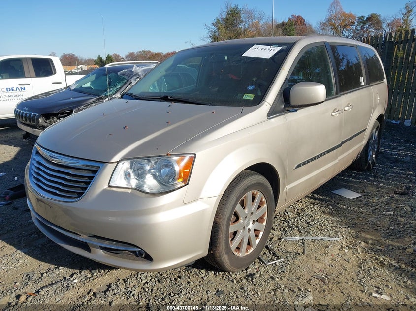 2C4RC1BG4FR583864 2015 CHRYSLER TOWN & COUNTRY photo no. 2