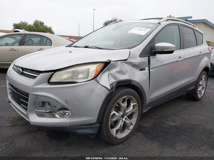 1FMCU0J92EUB09120 2014 FORD ESCAPE photo no. 2