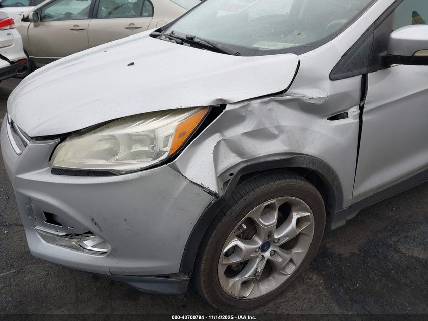 2014 Ford Escape Titanium VIN: 1FMCU0J92EUB09120 Lot: 43700794