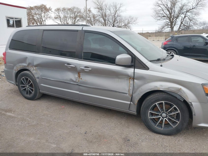 2017 Dodge Grand Caravan Gt VIN: 2C4RDGEG8HR558268 Lot: 43700795