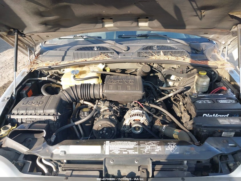 1J4GL48K03W625402 2003 JEEP LIBERTY (NORTH AMERICA) photo no. 10