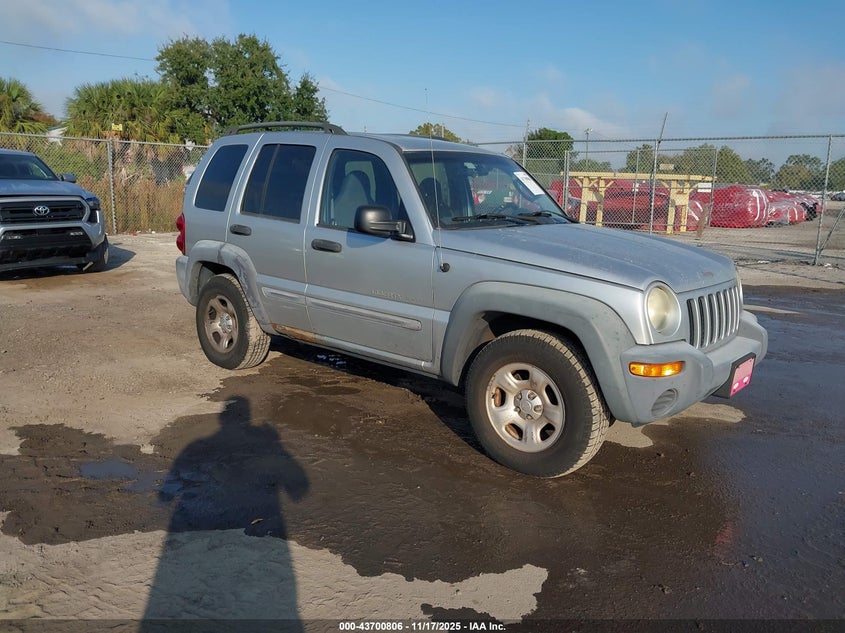 1J4GL48K03W625402 2003 JEEP LIBERTY (NORTH AMERICA) photo no. 3