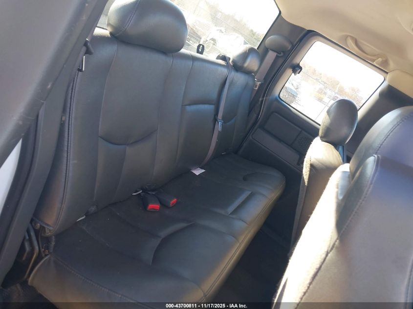 2006 GMC Sierra 1500 Work Truck VIN: 1GTEC19T46E104129 Lot: 43700811