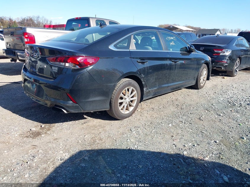 5NPE24AFXJH599973 2018 HYUNDAI SONATA photo no. 4