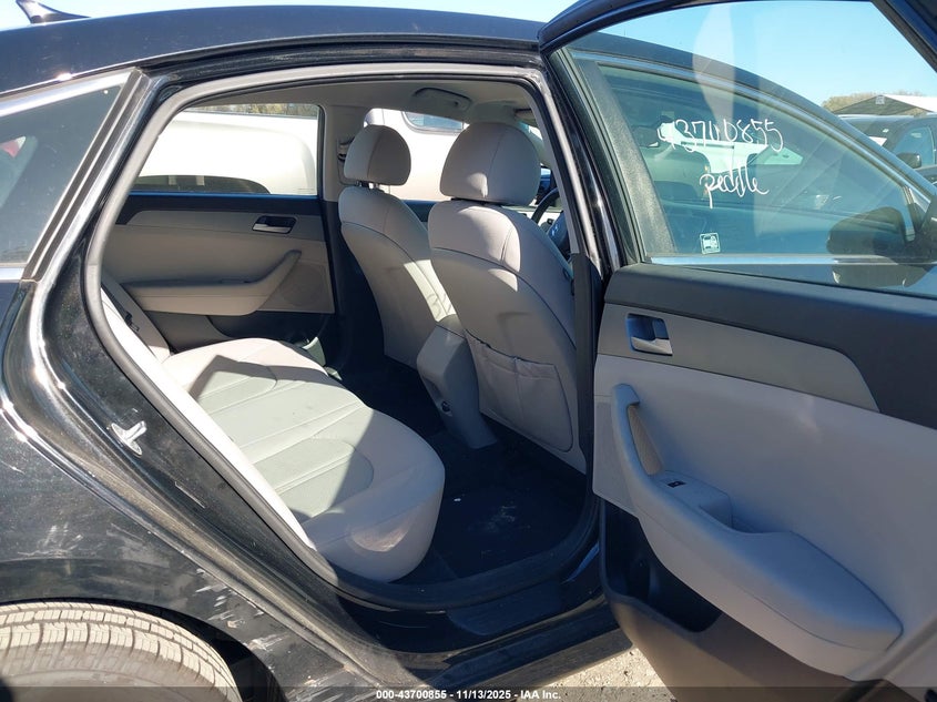 5NPE24AFXJH599973 2018 HYUNDAI SONATA photo no. 8