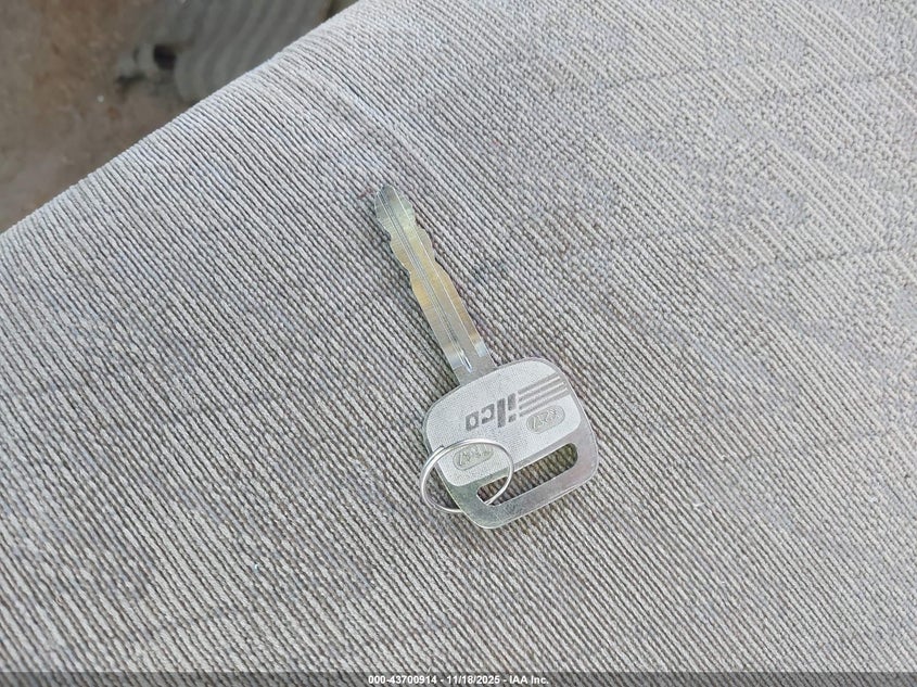 2002 Toyota Tacoma VIN: 5TENL42N62Z001217 Lot: 43700914