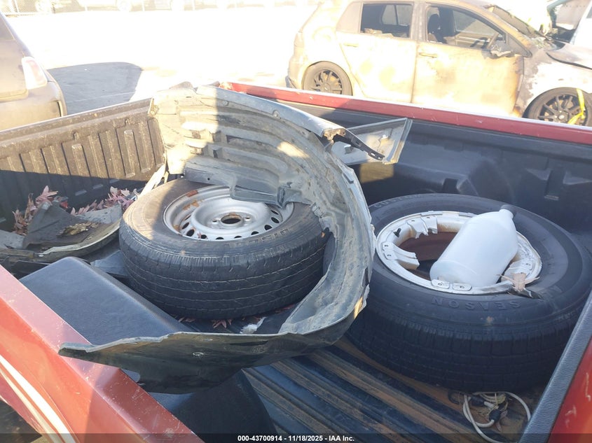 2002 Toyota Tacoma VIN: 5TENL42N62Z001217 Lot: 43700914