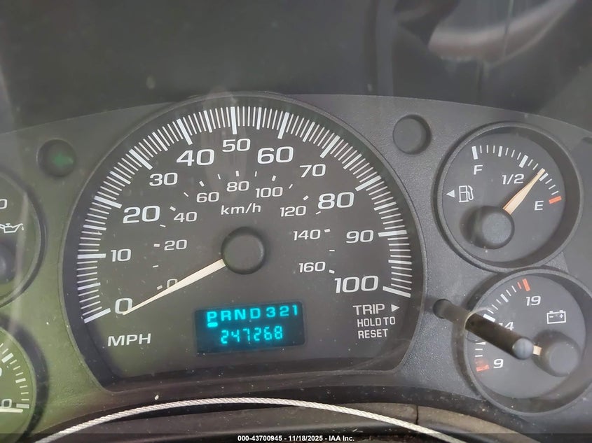 2005 Chevrolet Express VIN: 1GCFG15T051145717 Lot: 43700945