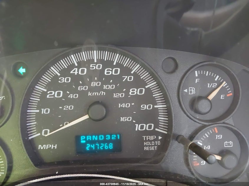 2005 Chevrolet Express VIN: 1GCFG15T051145717 Lot: 43700945