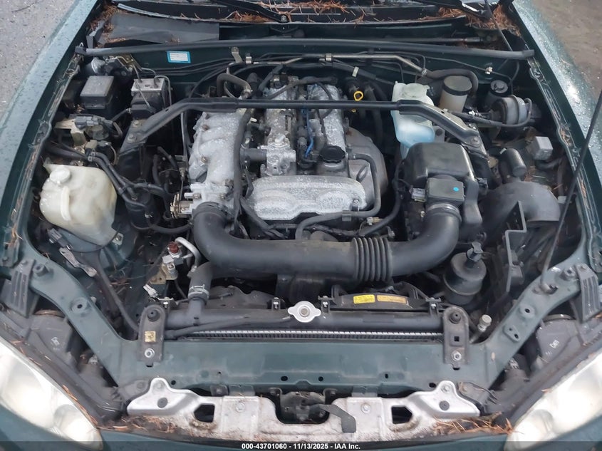 2001 Mazda Mx-5 Miata Ls/Special Edition VIN: JM1NB353810213915 Lot: 43701060