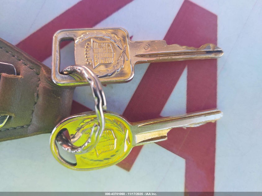 1988 Cadillac Eldorado VIN: 1G6EL1153JU623512 Lot: 43701068