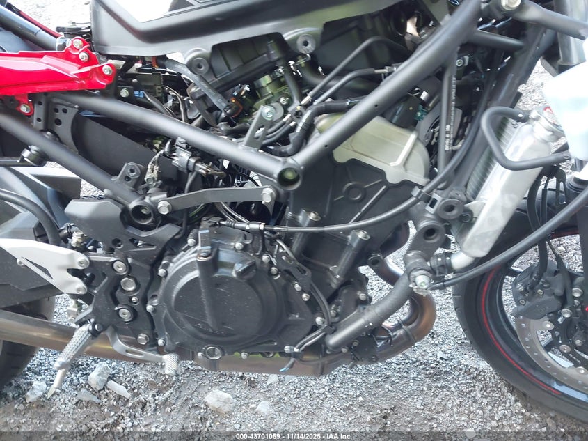 2025 Kawasaki Ex500 A/B VIN: ML5EXGJ1XSDA72298 Lot: 43701069