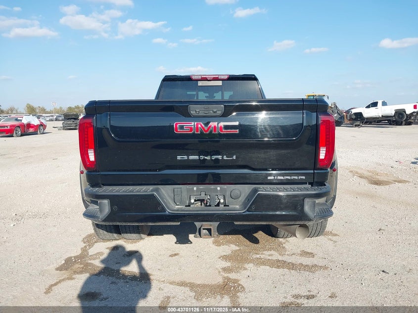 2022 GMC Sierra 3500Hd 4Wd Long Bed Denali VIN: 1GT49WEY3NF143635 Lot: 43701126