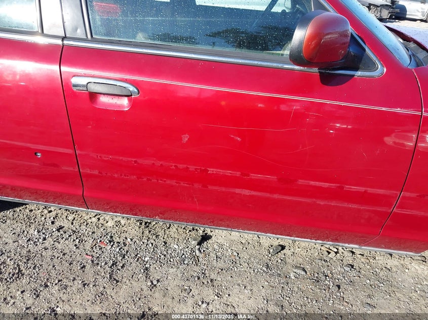 2000 Ford Crown Victoria Lx VIN: 2FAFP74W7YX176950 Lot: 43701136