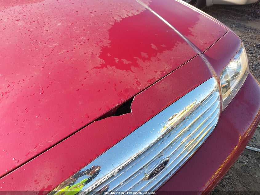 2000 Ford Crown Victoria Lx VIN: 2FAFP74W7YX176950 Lot: 43701136