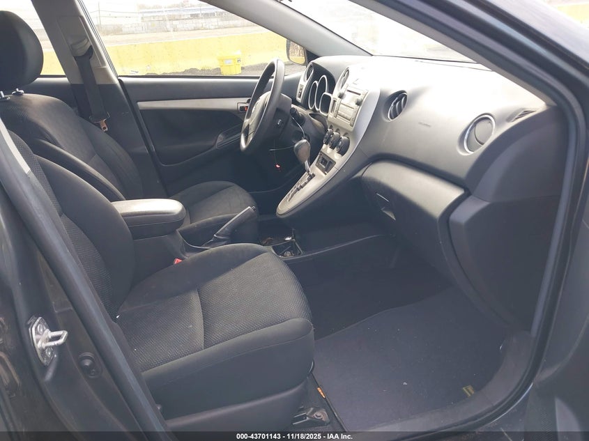 2T1KU4EE1AC361270 2010 TOYOTA MATRIX photo no. 5