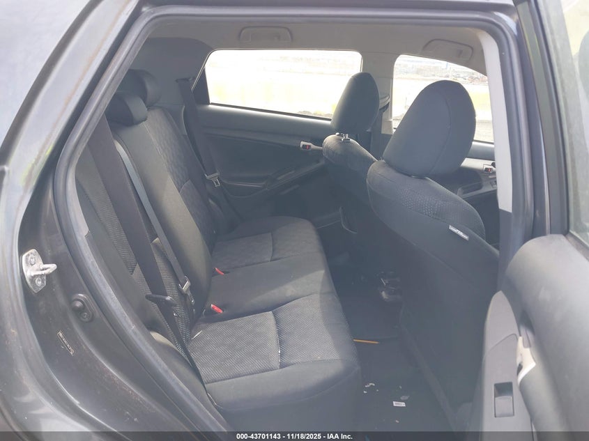 2010 Toyota Matrix VIN: 2T1KU4EE1AC361270 Lot: 43701143