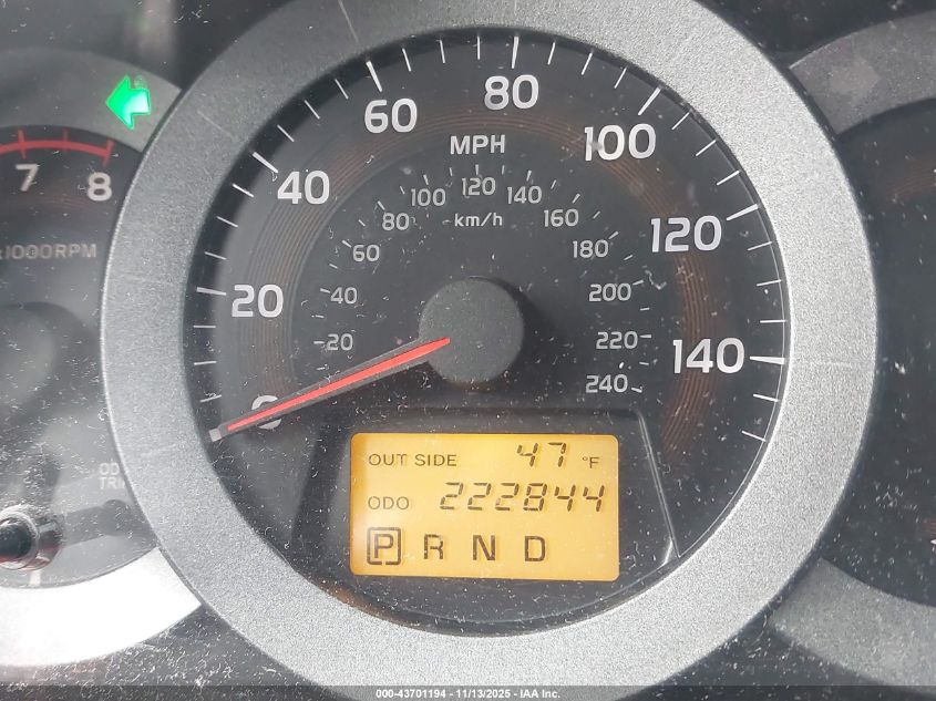 2006 Toyota Rav4 Limited V6 VIN: JTMBK31V965002677 Lot: 43701194