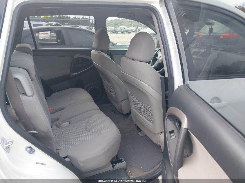 2006 Toyota Rav4 Limited V6 VIN: JTMBK31V965002677 Lot: 43701194