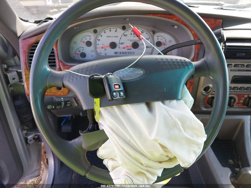 2002 Ford Explorer Sport Trac VIN: 1FMZU67E62UB97540 Lot: 43701199