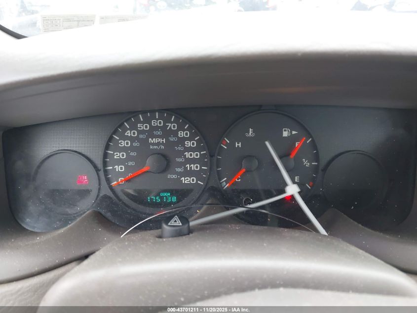 2000 Plymouth Neon Highline VIN: 1P3ES46C5YD676389 Lot: 43701211