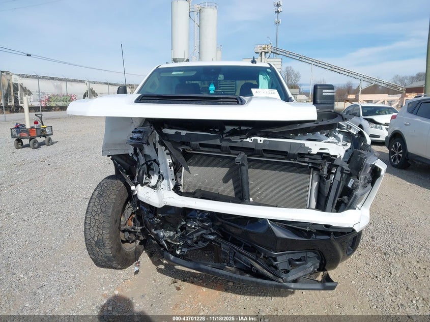 2GC4YME72R1244905 2024 CHEVROLET SILVERADO photo no. 12