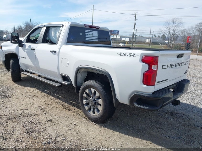 2GC4YME72R1244905 2024 CHEVROLET SILVERADO photo no. 3