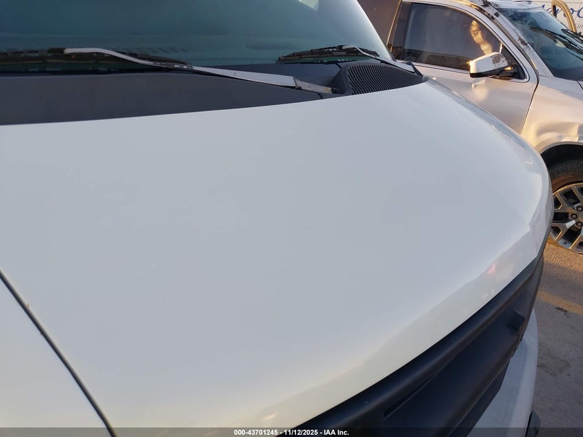 2000 Chevrolet Express VIN: 1GCGG25R2Y1101706 Lot: 43701245