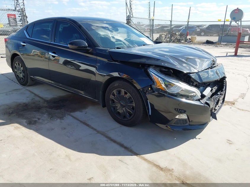 NISSAN ALTIMA S FWD