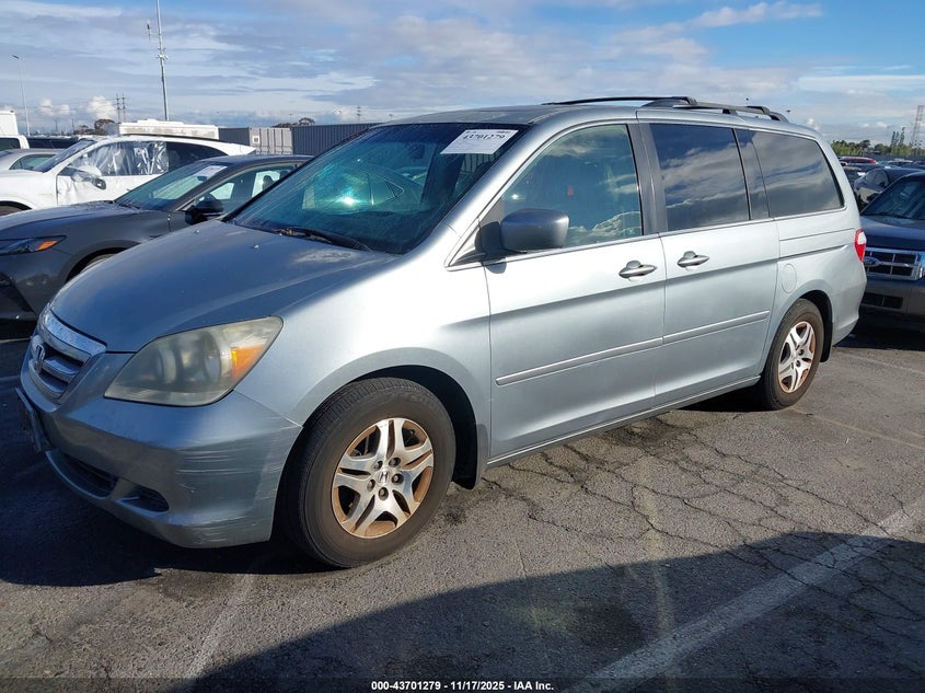 5FNRL387X5B128434 2005 HONDA ODYSSEY photo no. 2