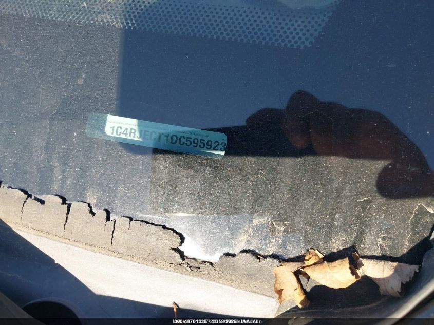 2013 Jeep Grand Cherokee Overland VIN: 1C4RJECT1DC595923 Lot: 43701333