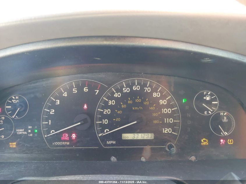 2005 Toyota Sequoia Limited V8 VIN: 5TDZT38A85S257828 Lot: 43701354