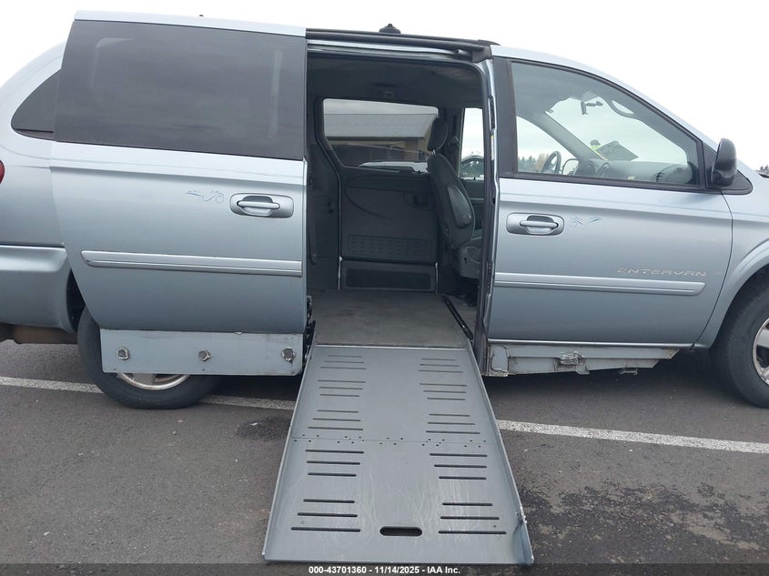 2005 Dodge Grand Caravan Sxt VIN: 2D4GP44LX5R534192 Lot: 43701360