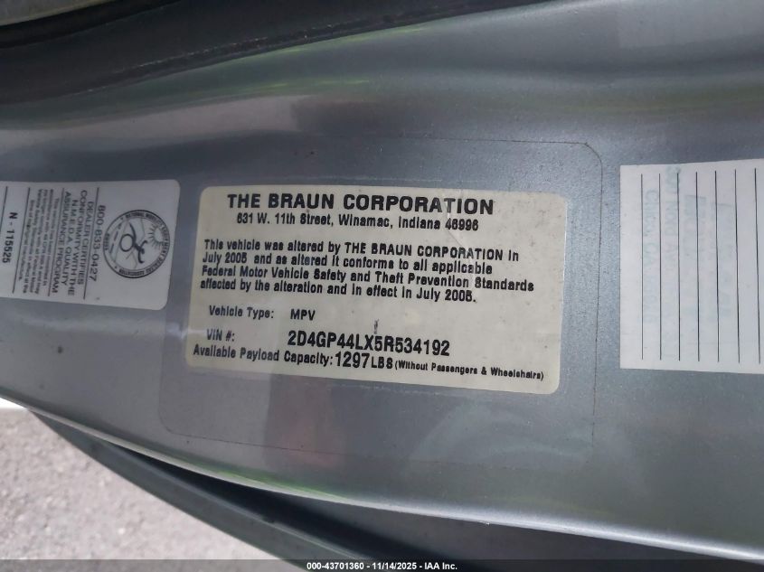 2005 Dodge Grand Caravan Sxt VIN: 2D4GP44LX5R534192 Lot: 43701360