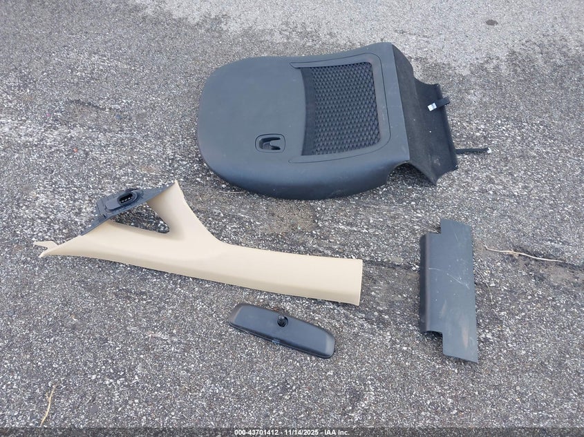 2017 Kia Sedona Lx VIN: KNDMB5C14H6327345 Lot: 43701412