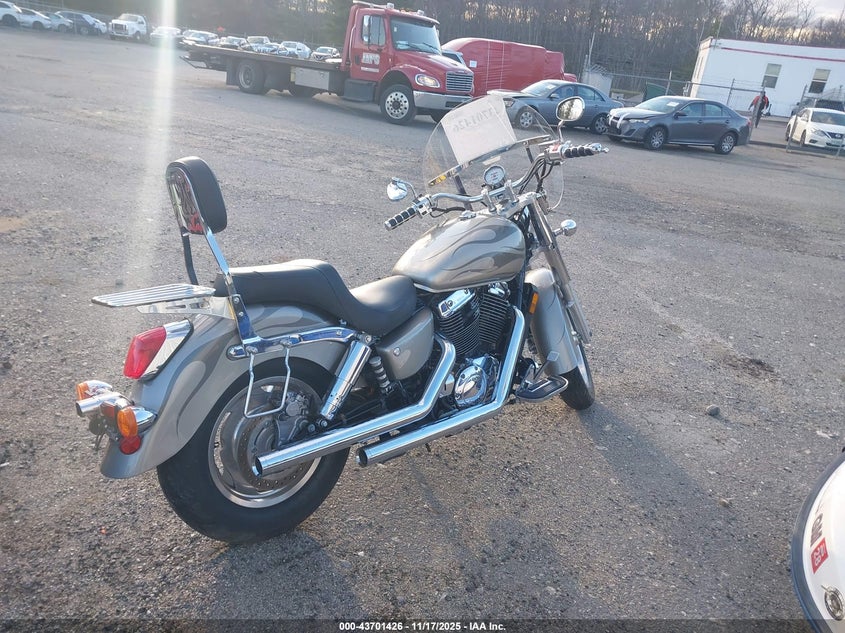 1HFSC43072A204624 2002 HONDA VT photo no. 4