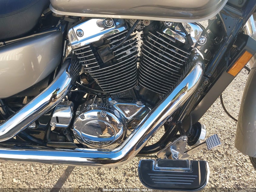 2002 Honda Vt1100 C2 VIN: 1HFSC43072A204624 Lot: 43701426