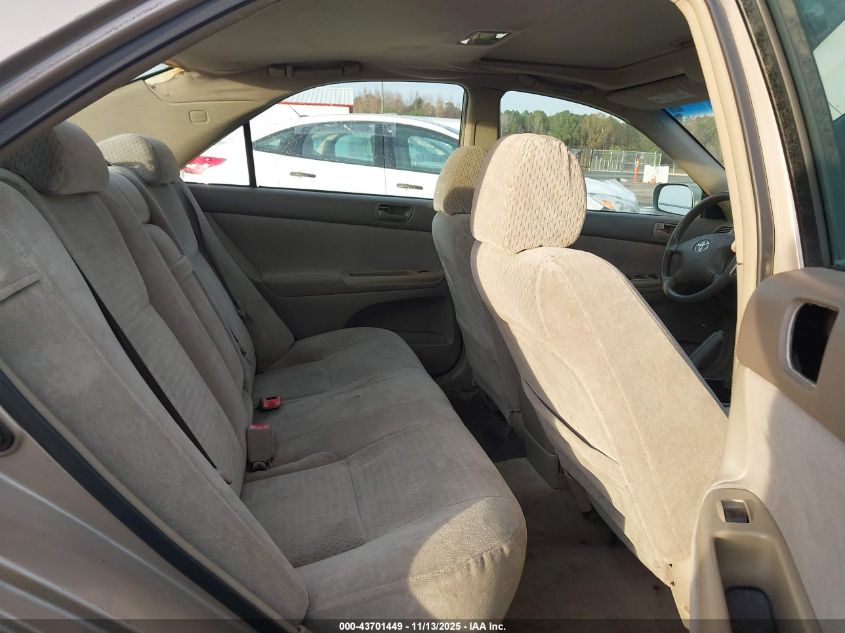 2002 Toyota Camry Le V6 VIN: 4T1BF30K42U016106 Lot: 43701449