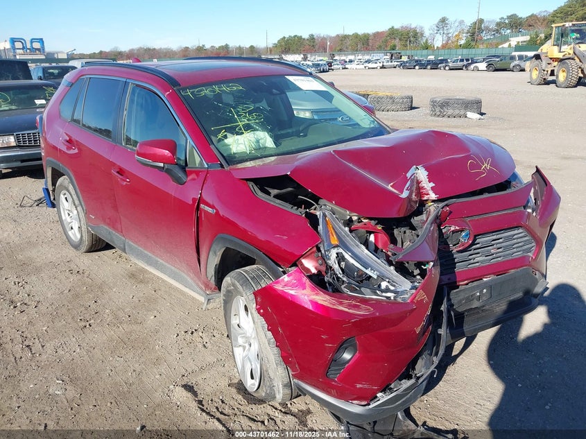 TOYOTA RAV4 HYBRID XLE