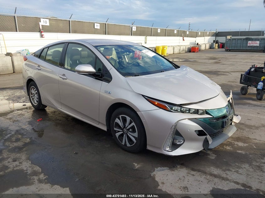 TOYOTA PRIUS PRIME ADVANCED