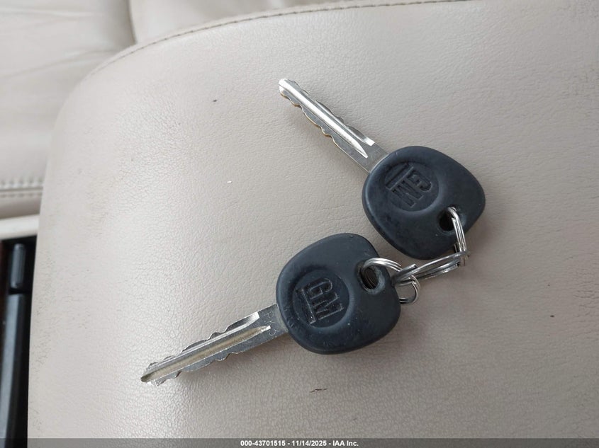 2007 Buick Lacrosse Cxl VIN: 2G4WD582271126825 Lot: 43701515