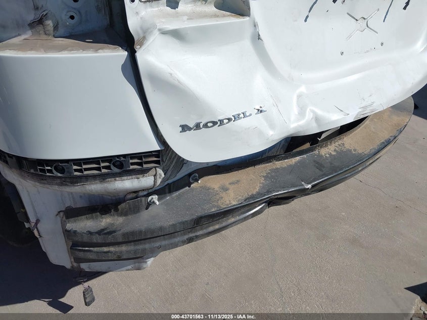 2016 Tesla Model X 60D/70D/75D/90D VIN: 5YJXCAE21GF002129 Lot: 43701563