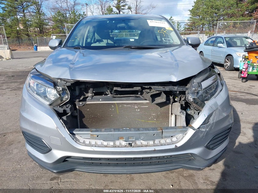 3CZRU6H32KG702990 2019 HONDA HR-V photo no. 6