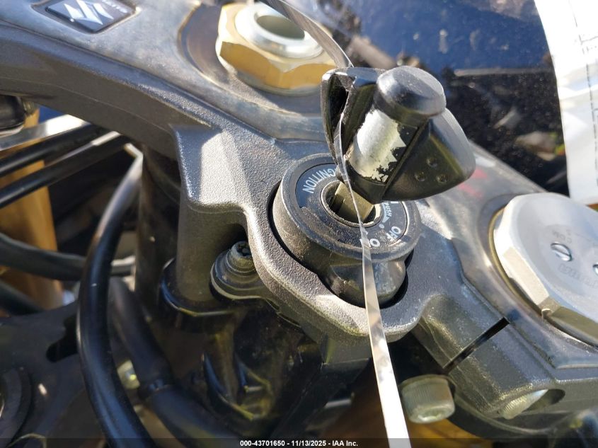 2020 Suzuki Gsx-R750 VIN: JS1GR7MA2L7100624 Lot: 43701650