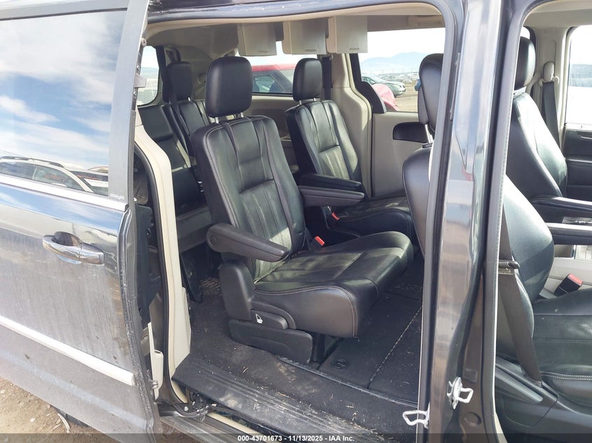 2012 Chrysler Town & Country Touring VIN: 2C4RC1BG5CR409670 Lot: 43701673