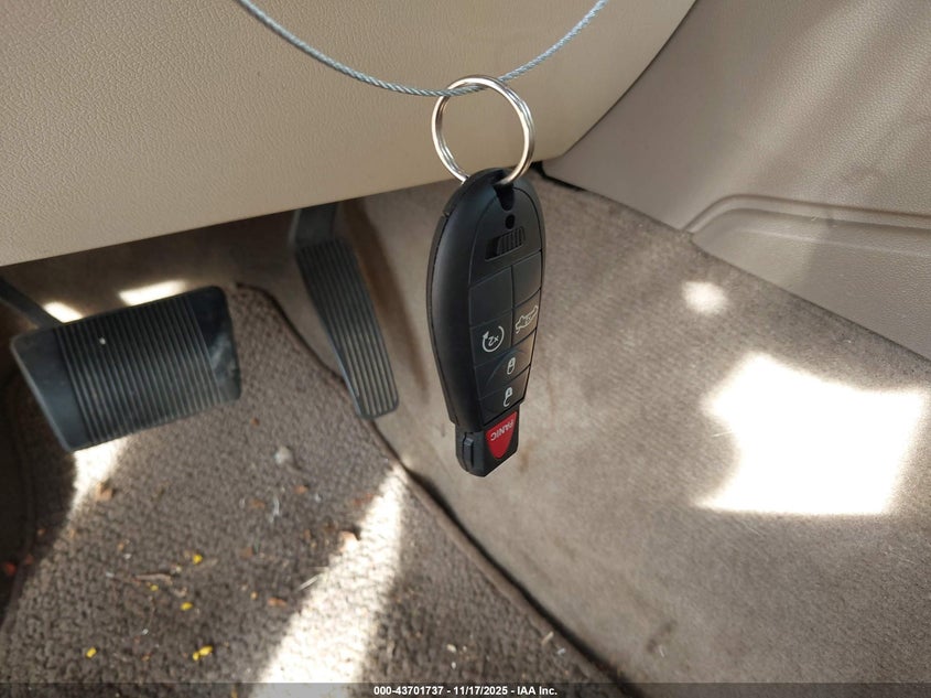 2008 Chrysler 300C Hemi VIN: 2C3LA63H98H173039 Lot: 43701737