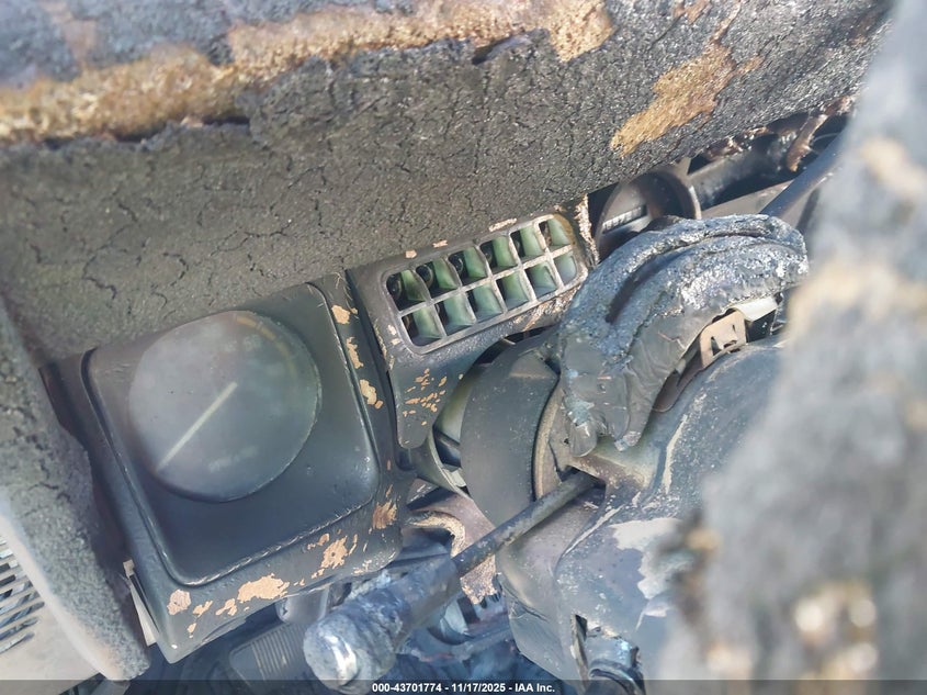 1988 Jeep Wrangler Sport VIN: 2BCCZ81K2JB526732 Lot: 43701774