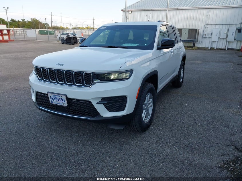 1C4RJHAG2SC326110 2025 JEEP GRAND CHEROKEE photo no. 2